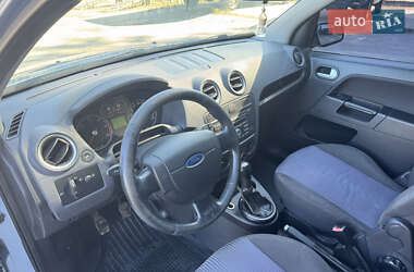 Хэтчбек Ford Fusion 2007 в 