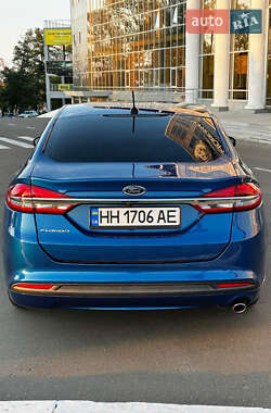 Седан Ford Fusion 2018 в 
