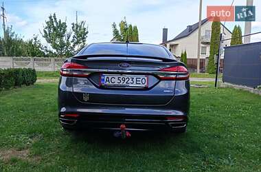 Седан Ford Fusion 2017 в Шацьку
