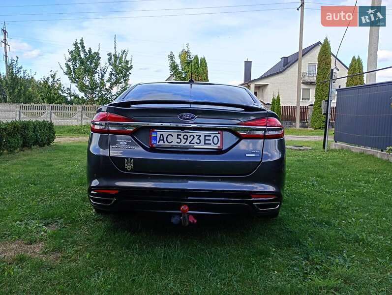Ford Fusion 2017