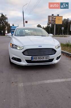 Седан Ford Fusion 2013 в 