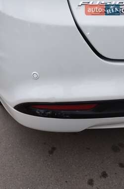 Седан Ford Fusion 2013 в 
