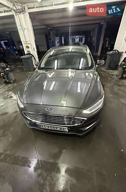 Седан Ford Fusion 2018 в 
