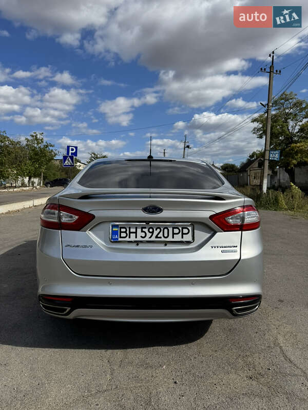 Седан Ford Fusion 2013 в Арцизові