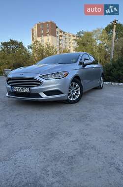 Седан Ford Fusion 2016 в 