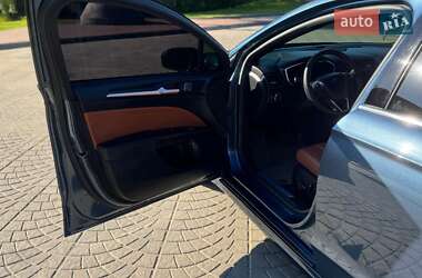 Седан Ford Fusion 2018 в 