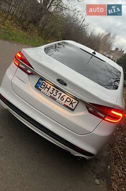 Седан Ford Fusion 2017 в 