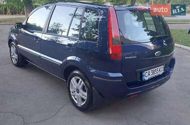 Хетчбек Ford Fusion 2004 в 