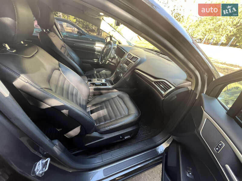 Седан Ford Fusion 2016 в Харкові