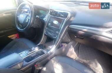 Седан Ford Fusion 2018 в 