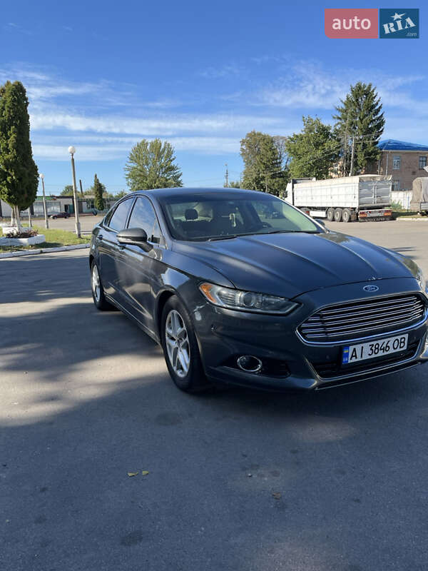 Седан Ford Fusion 2014 в Ніжині