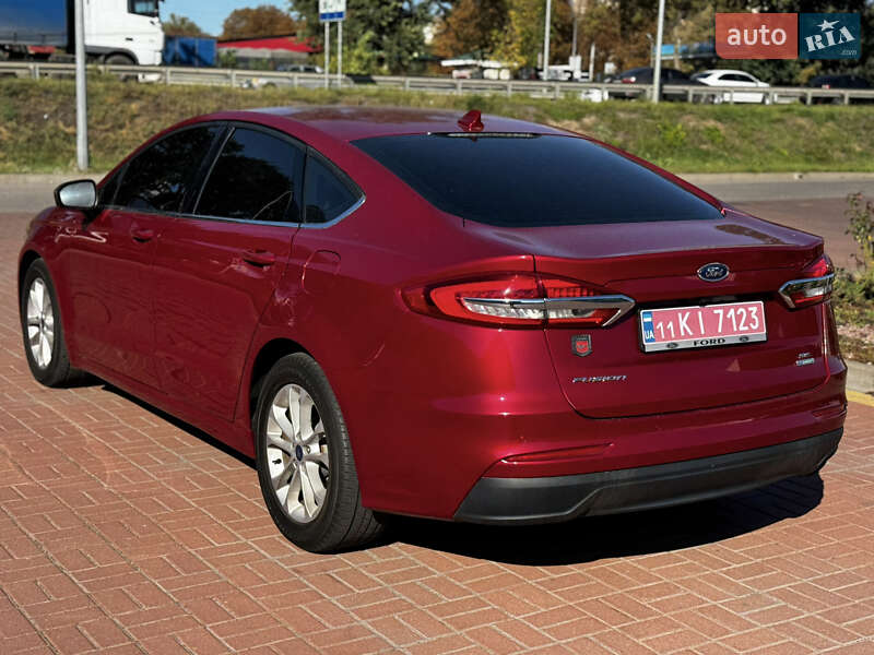 Седан Ford Fusion 2020 в Полтаві