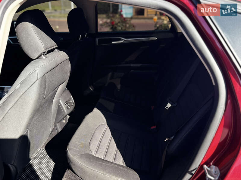 Седан Ford Fusion 2020 в Полтаві