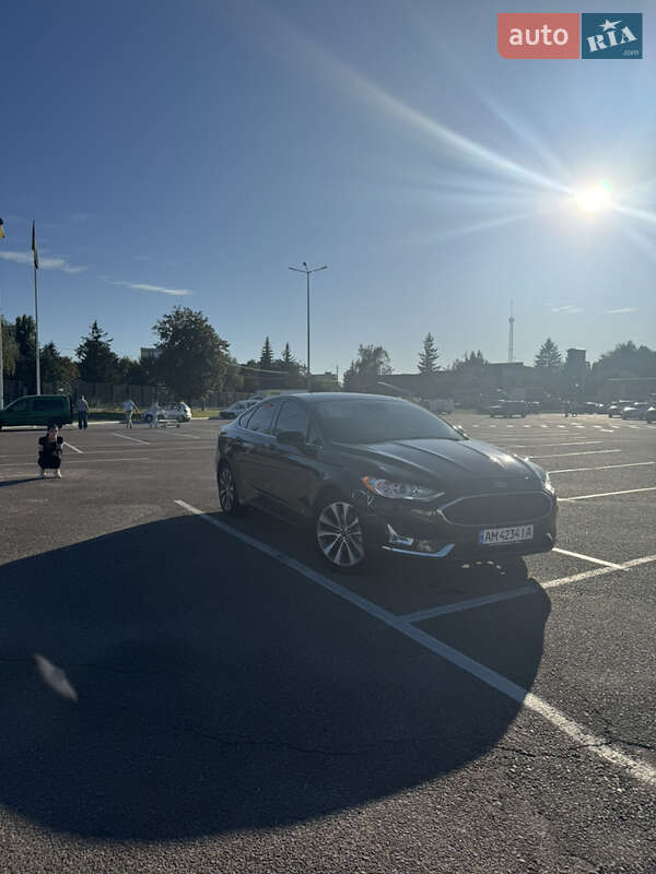 Седан Ford Fusion 2019 в Житомире