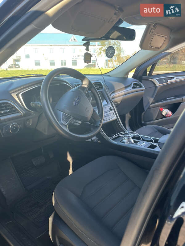Седан Ford Fusion 2019 в Житомире