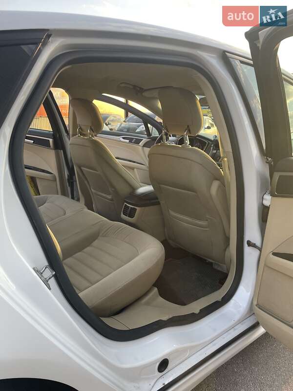 Седан Ford Fusion 2014 в Харькове