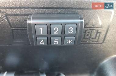 Хетчбек Ford Fusion 2010 в 