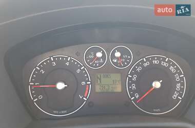 Хетчбек Ford Fusion 2010 в 