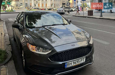 Седан Ford Fusion 2016 в Одесі