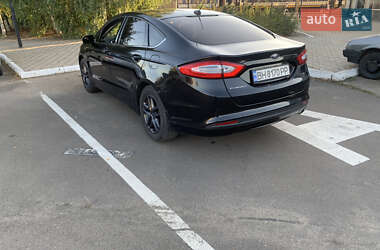 Седан Ford Fusion 2014 в 