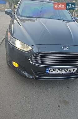 Седан Ford Fusion 2014 в Чернівцях