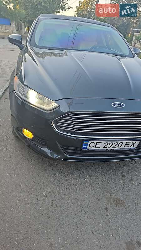 Седан Ford Fusion 2014 в 