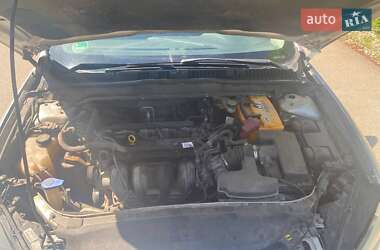 Седан Ford Fusion 2014 в 
