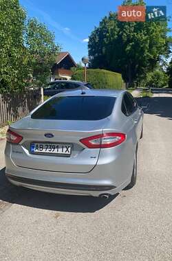 Седан Ford Fusion 2014 в 