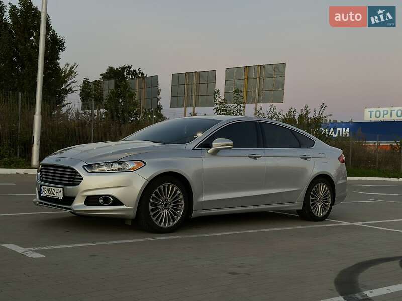 Седан Ford Fusion 2016 в 
