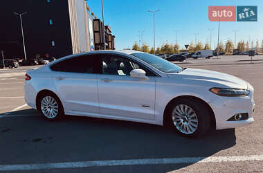 Седан Ford Fusion 2014 в 