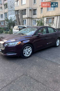 Седан Ford Fusion 2013 в 