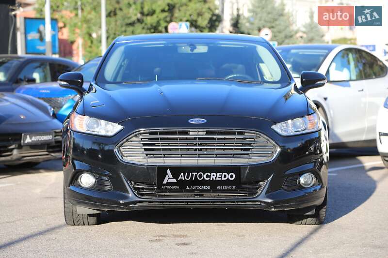 Седан Ford Fusion 2016 в Харкові