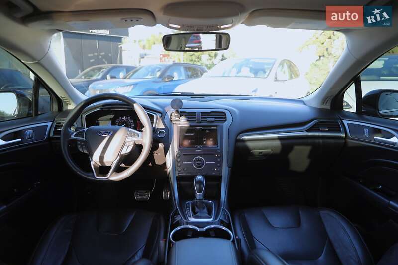 Седан Ford Fusion 2016 в Харкові