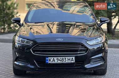 Седан Ford Fusion 2013 в 