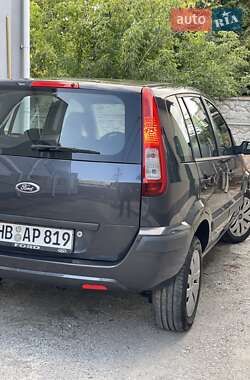 Хэтчбек Ford Fusion 2008 в 
