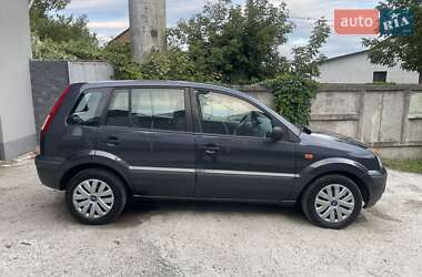 Хэтчбек Ford Fusion 2008 в 