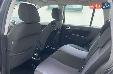 Хэтчбек Ford Fusion 2008 в 