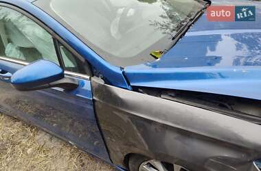 Седан Ford Fusion 2017 в 