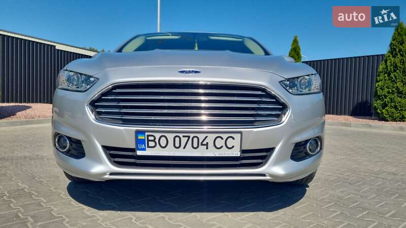 Седан Ford Fusion 2015 в Тернополі