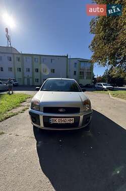 Хэтчбек Ford Fusion 2009 в 