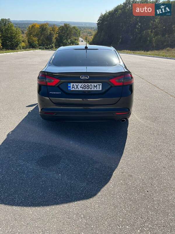 Седан Ford Fusion 2014 в Пересечном