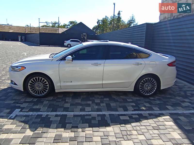 Седан Ford Fusion 2015 в Миколаєві