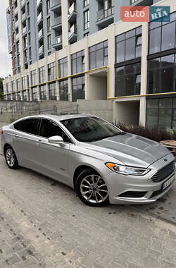 Седан Ford Fusion 2018 в 