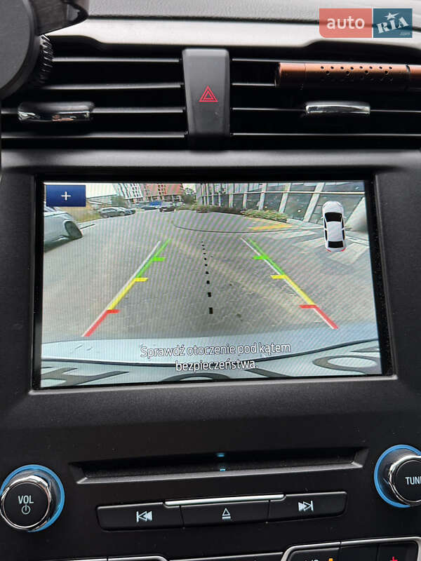 Седан Ford Fusion 2018 в Львові