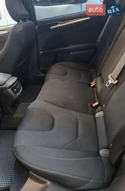 Седан Ford Fusion 2015 в Дніпрі