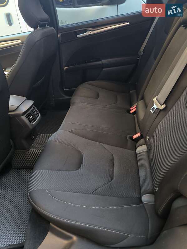 Седан Ford Fusion 2015 в Днепре