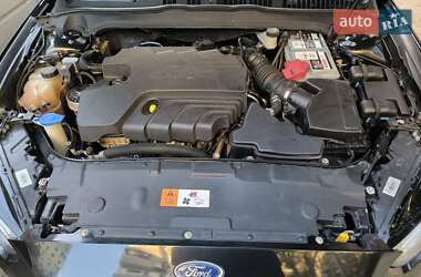 Седан Ford Fusion 2015 в Дніпрі