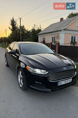 Седан Ford Fusion 2013 в 