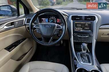Седан Ford Fusion 2014 в 