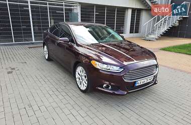 Седан Ford Fusion 2013 в 